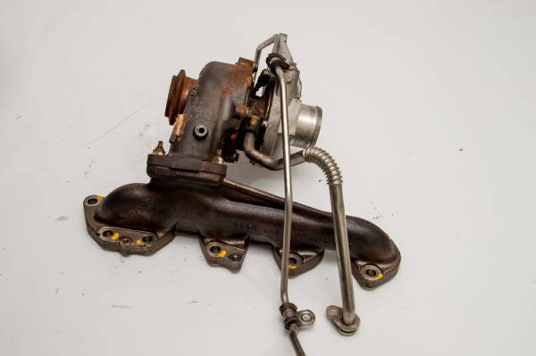 FORD TRANSİT 120 - 120 V ÇIKMA PARÇA  TURBO MANİFOLT